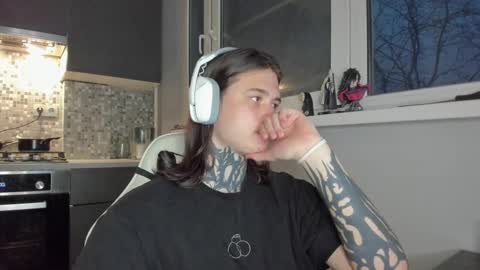 _torfin_ online show from March 2025 03:48:02 AM