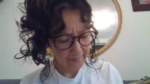 Snapshot of _tutti_frutti_ chatting on October 2025 04:24:01 AM _tutti_frutti_ online show from October 2025 04:24:01 AM