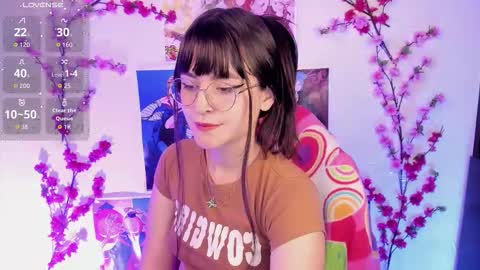 Snapshot of _urcutekitty chatting on October 2025 03:03:02 AM online show from October 2025 03:03:02 AM