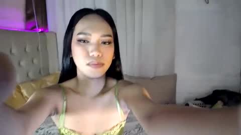 MS. apple online show from December 2024 07:11:02 PM