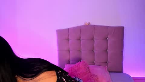 Vale online show from December 2025 02:53:02 AM