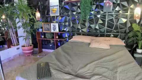 Snapshot of _valentina_69 chatting on September 2025 02:27:01 AM _valentina_69 online show from September 2025 02:27:01 AM