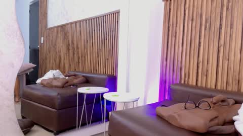 Veronica online show from October 2025 11:50:01 AM