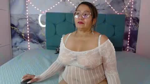 _vickysweet online show from September 2025 09:03:02 PM