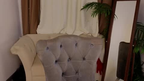 Violet online show from February 2025 08:40:01 PM