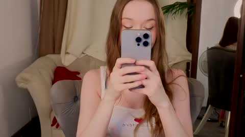 Violet online show from March 2025 08:37:02 PM