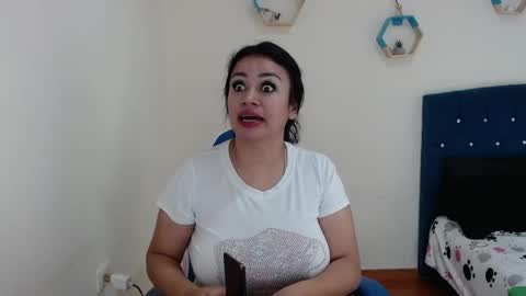 Snapshot of _vitoria1 chatting on March 2025 02:36:02 AM Victoria online show from March 2025 02:36:02 AM