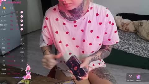 Snapshot of _viv1an_ chatting on January 2025 09:59:01 AM Alis online show from January 2025 09:59:01 AM