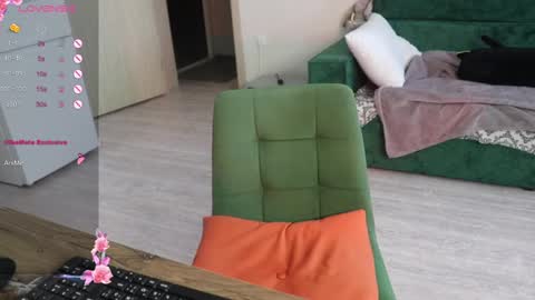 Snapshot of _viv1an_ chatting on January 2025 09:23:02 AM Alis online show from January 2025 09:23:02 AM