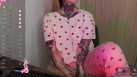 Snapshot of _viv1an_ chatting on February 2025 11:42:02 PM Alis online show from February 2025 11:42:02 PM