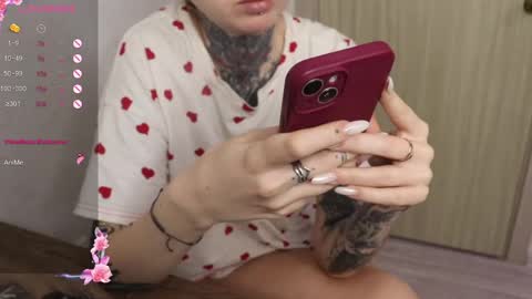 Snapshot of _viv1an_ chatting on February 2025 05:25:01 AM Alis online show from February 2025 05:25:01 AM