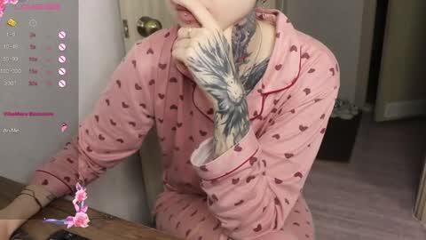 Snapshot of _viv1an_ chatting on February 2025 04:36:02 AM Alis online show from February 2025 04:36:02 AM