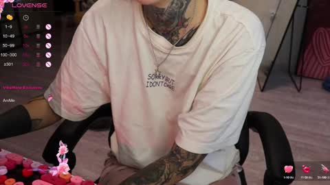 Snapshot of _viv1an_ chatting on September 2025 08:30:02 AM Alis online show from September 2025 08:30:02 AM