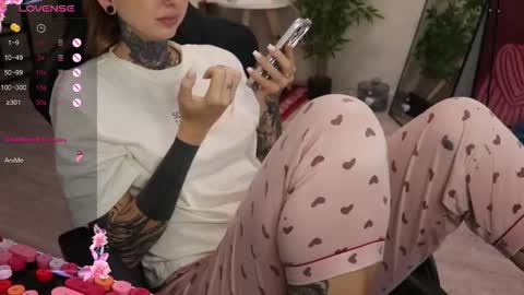 Snapshot of _viv1an_ chatting on September 2025 07:58:01 AM Alis online show from September 2025 07:58:01 AM