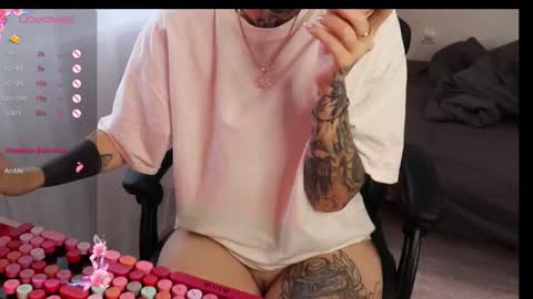 Snapshot of _viv1an_ chatting on October 2025 06:56:01 AM Alis online show from October 2025 06:56:01 AM