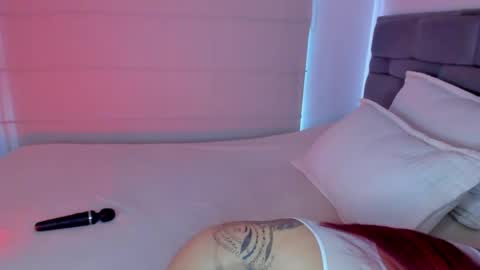 Snapshot of _viviana chatting on May 2026 09:31:01 PM INSTAGRAM pinzon viviana online show from May 2026 09:31:01 PM