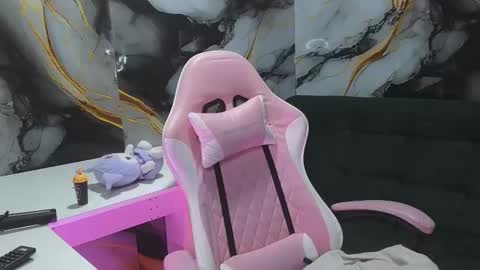 Snapshot of _weird_sativa chatting on March 2026 01:56:02 AM _weird_sativa online show from March 2026 01:56:02 AM