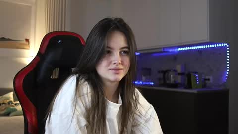 Kristina online show from March 2025 11:29:01 AM