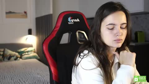 Kristina online show from September 2025 11:00:01 AM