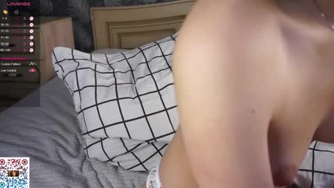 Snapshot of _wicked_game chatting on February 2025 10:17:02 AM Anna online show from February 2025 10:17:02 AM