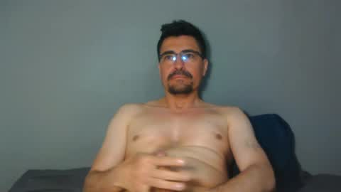 Snapshot of _xbesteb11 chatting on June 2026 10:34:02 PM _xbesteb11 online show from June 2026 10:34:02 PM
