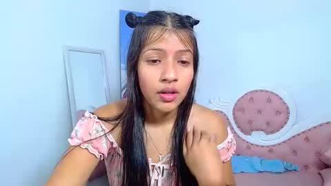 Snapshot of _xxxlittlegirl chatting on December 2024 03:37:01 PM ZARA online show from December 2024 03:37:01 PM