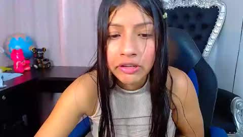 Snapshot of _xxxlittlegirl chatting on December 2024 03:26:01 PM ZARA online show from December 2024 03:26:01 PM
