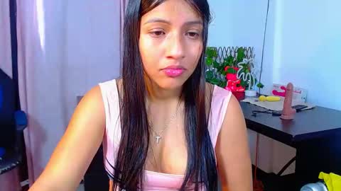 Snapshot of _xxxlittlegirl chatting on February 2025 06:29:02 PM ZARA online show from February 2025 06:29:02 PM