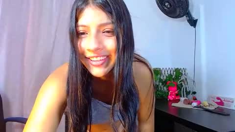 Snapshot of _xxxlittlegirl chatting on February 2025 12:27:02 PM ZARA online show from February 2025 12:27:02 PM