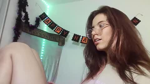 Snapshot of _yourcherrybomb chatting on October 2025 01:28:01 AM _yourcherrybomb online show from October 2025 01:28:01 AM