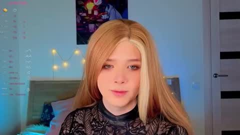 LITTLE FOX online show from January 2026 04:11:01 PM