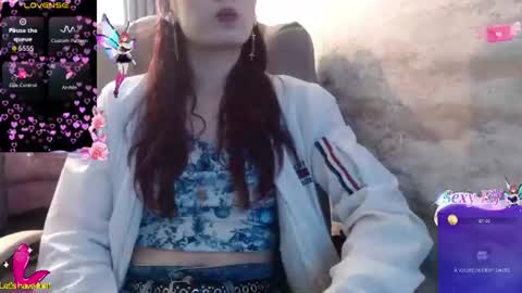 Yuyi online show from July 2026 03:19:02 PM