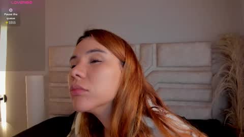 Zoe  online show from July 2026 12:45:01 PM