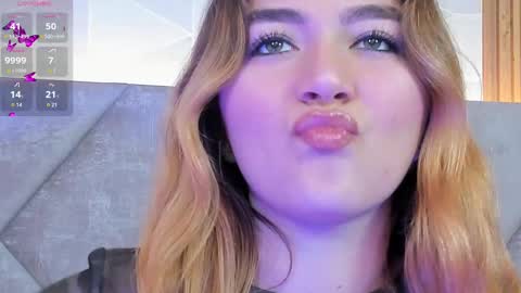 Daniela Brown online show from March 2025 02:29:02 PM