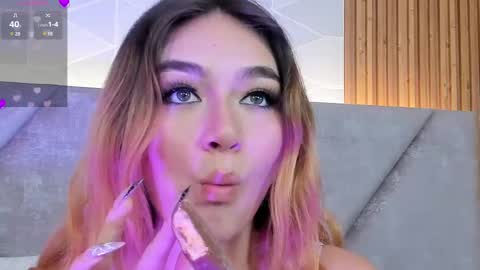 Daniela Brown online show from March 2025 02:30:02 PM