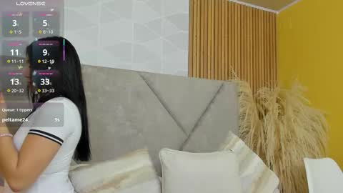 Daniela Brown online show from September 2025 12:38:01 PM