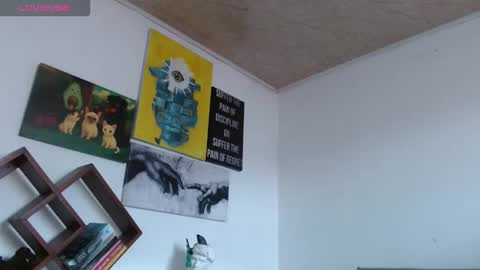 Zoe  online show from March 2026 06:12:02 PM