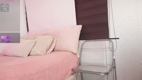 Alexandra  online show from October 2025 09:12:01 AM