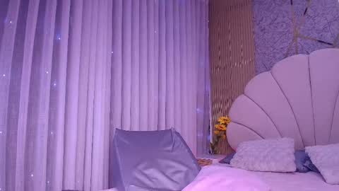 Snapshot of a_aisha chatting on May 2026 12:01:01 PM Aisha online show from May 2026 12:01:01 PM