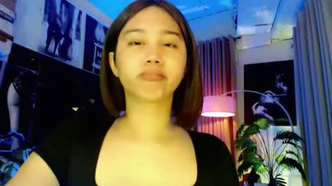 Snapshot of a_r_i_a_n_n_a chatting on October 2025 06:25:01 AM Lovely Yana online show from October 2025 06:25:01 AM