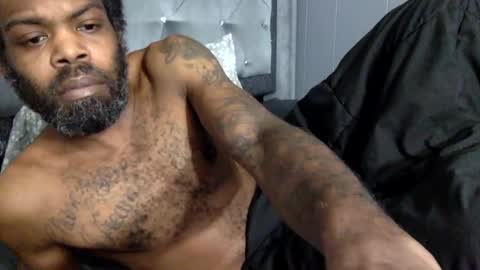 Snapshot of a_rizzy85 chatting on May 2026 09:07:01 AM a_rizzy85 online show from May 2026 09:07:01 AM