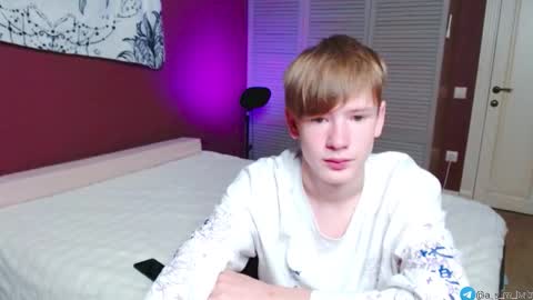 Kris Michael online show from September 2025 05:58:01 PM