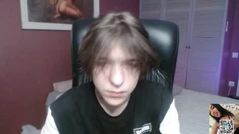 Kris Michael online show from December 2025 02:13:02 PM