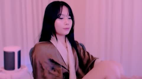 Snapshot of a_yinn chatting on November 2025 10:19:01 PM a_yinn online show from November 2025 10:19:01 PM