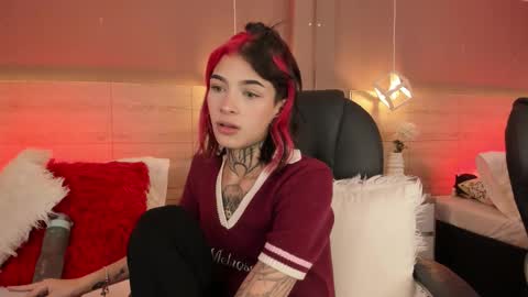 Luni  online show from January 2026 07:11:01 PM