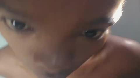 aadienne online show from May 2026 07:04:02 AM