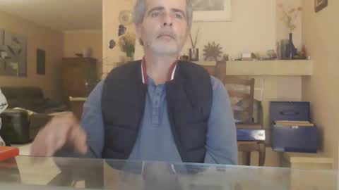 Snapshot of aalex1717 chatting on October 2025 03:58:02 AM Aalex1717 online show from October 2025 03:58:02 AM