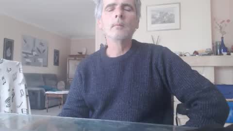 Aalex1717 online show from April 2026 06:41:01 AM