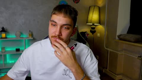 Snapshot of aalexxxxxx chatting on December 2024 05:07:02 AM Alex online show from December 2024 05:07:02 AM