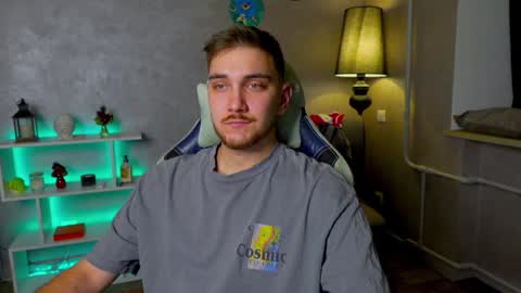 Snapshot of aalexxxxxx chatting on December 2024 02:08:02 AM Alex online show from December 2024 02:08:02 AM